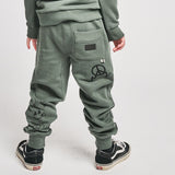 LESSGO TRACK PANT